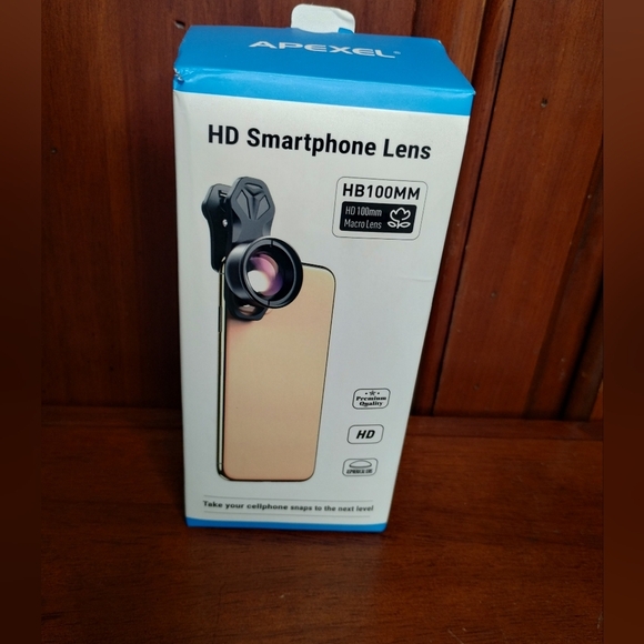 New HD Smartphone lens Accessory For Your Phone For Better Pictures - Picture 1 of 4